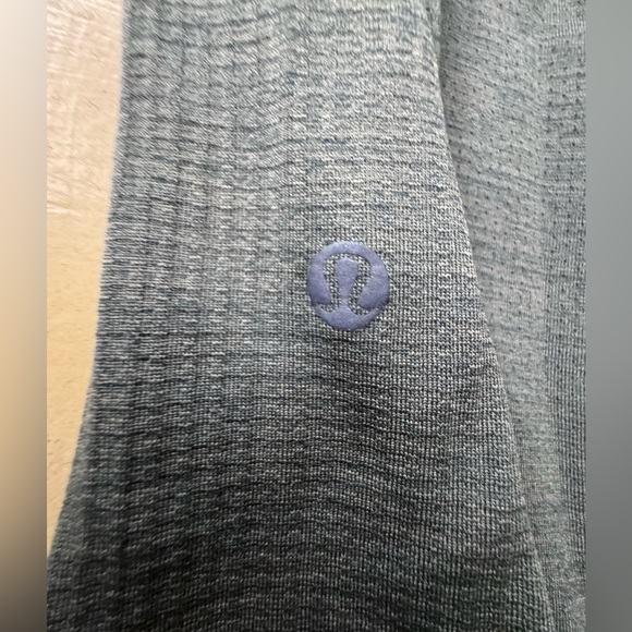 lululemon Metal Vent Olive Short Sleeve Tee - Picture 6 of 8